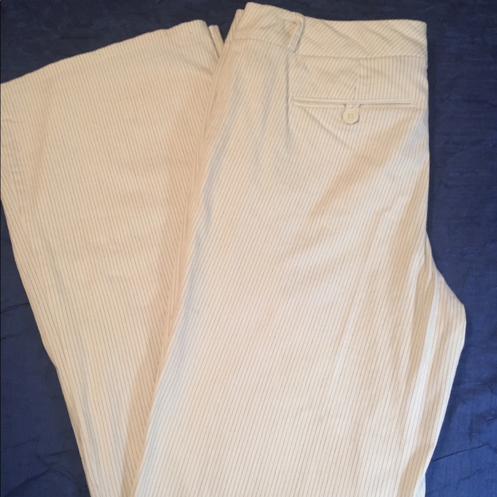 New York & Company Cotton Flared Pants. size 8